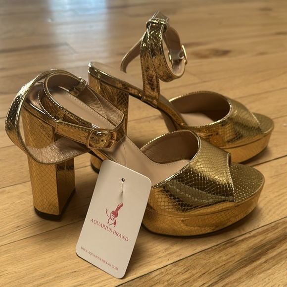 Platform heels - Picture 2 of 6